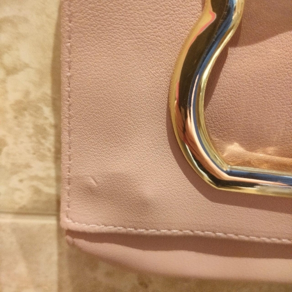 Kawaii pink shoulder bag with cat head outline - Picture 3 of 4